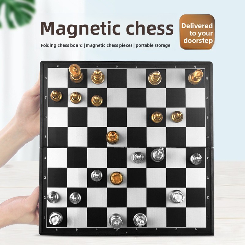 Magnetic Travel Chess - مجموعة شطرنج مغناطيسية ذهبية وفضية، لوح