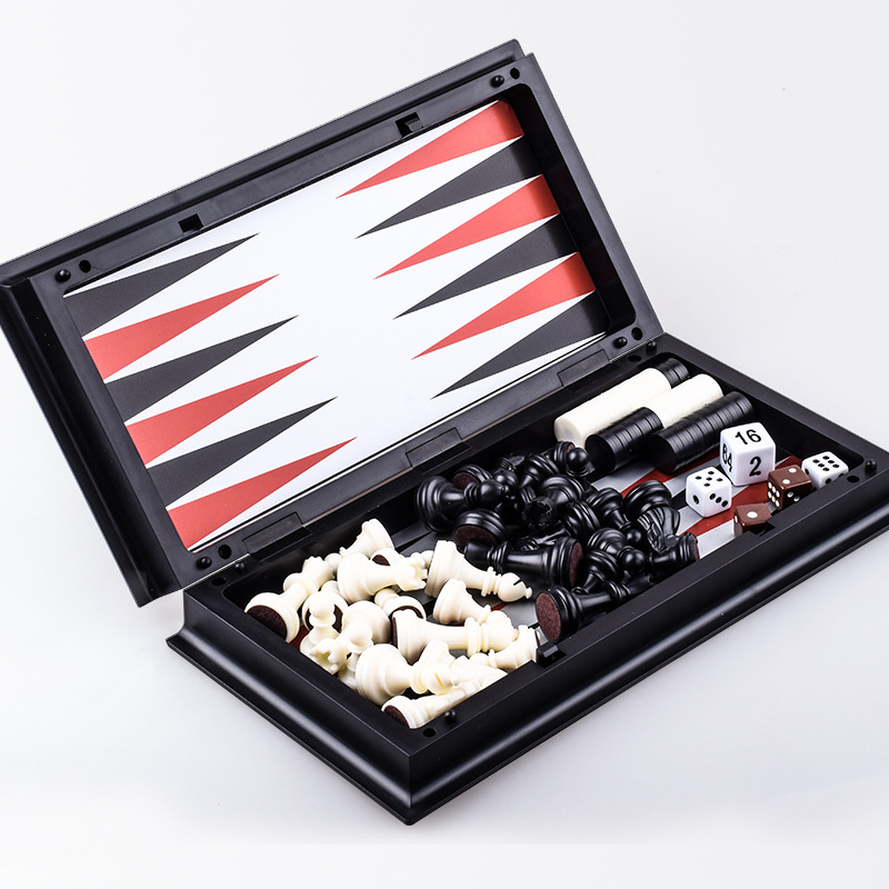 طوي الشطرنج المغناطيسي 25 سنتي - مراجعة Magnetic Travel Chess وسعره