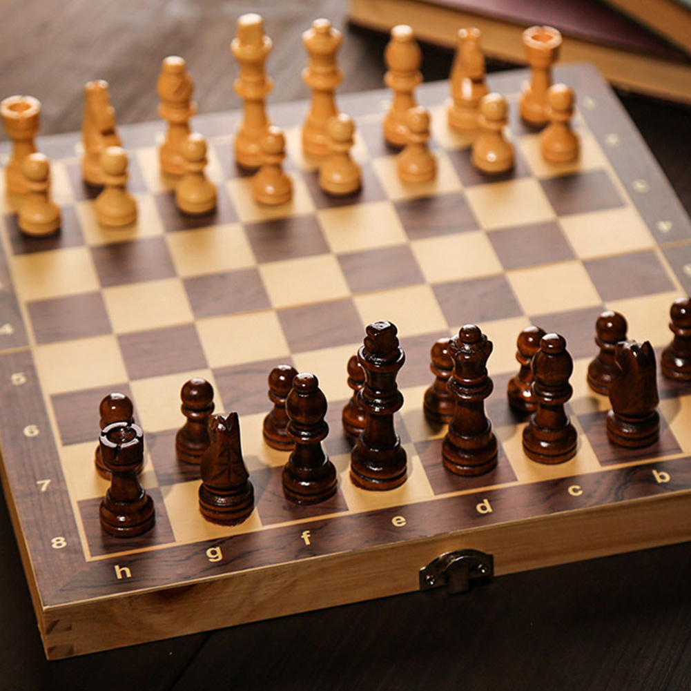 لوحة شطرنج كبيرة 29×29 سم لتنم - مراجعة Magnetic Travel Chess وسعره