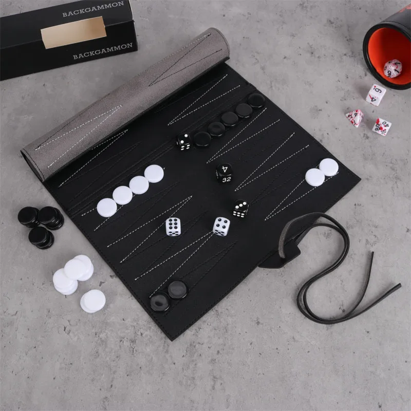 مجموعات لعبة الطاولة المحمولة  - مراجعة Magnetic Travel Chess وسعره